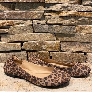 Mossimo Supply Co.Leopard Animal Print Round Toe Scrunch Back Flats Size 8.5
